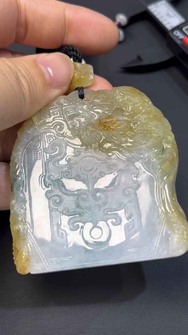 黃翡翡翠 · 仿古龍獸吊墜 · 編號#567 · 龍騰古韻 × 能量守護 × 收藏精品 - Image 4