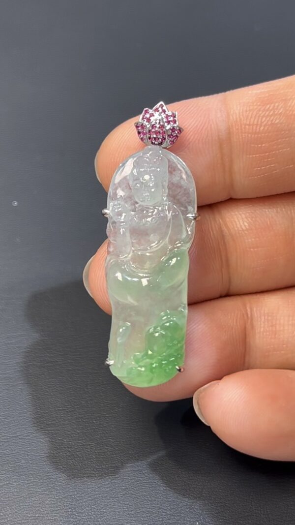 翡翠觀音吊墜 · 編號#571 · 18K紅寶蓮花扣設計 · 慈悲守護 × 富貴蓮華 × 靈性玉佩 - Image 5