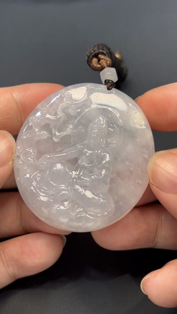 翡翠觀音坐像｜高質天然玉料 × 慈悲莊嚴 × 收藏精品｜編號 #574 - Image 2