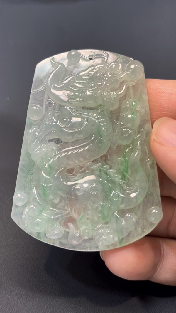 天然翡翠龍牌｜淺綠底色 × 立體雕刻｜編號#579｜祥龍護主 × 收藏吉祥物 - Image 4