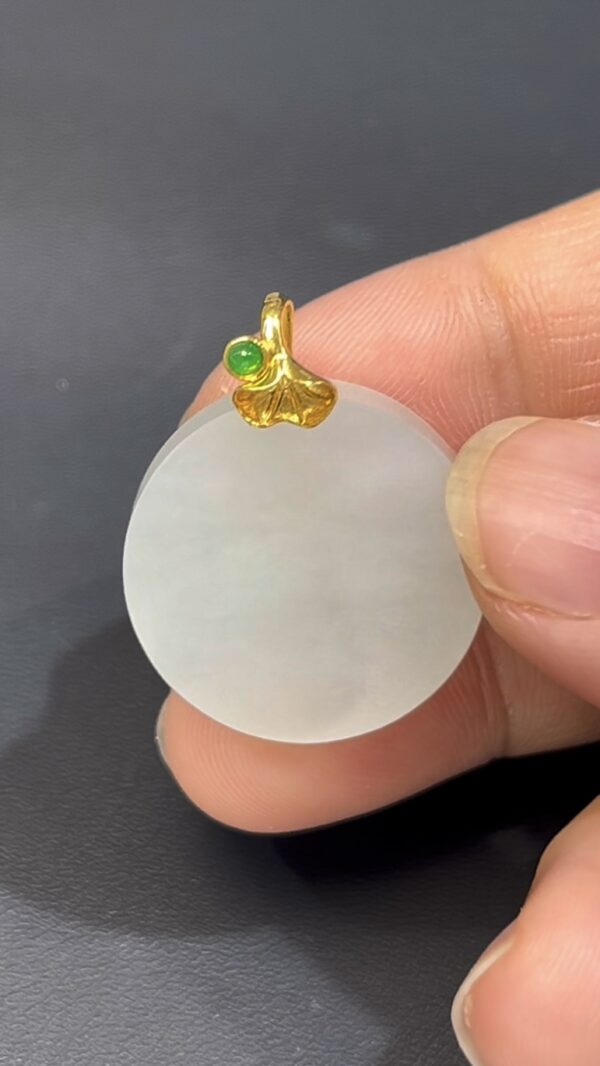 白色翡翠無事牌｜留白美學 × 18K黃金鑲嵌 × 無事即福｜編號 #601 - Image 4