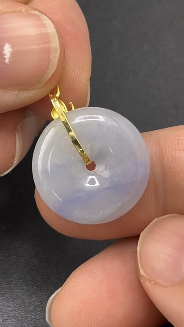 翡翠平安扣 × 18K黃金蝴蝶扣｜蛻變寓意的高雅吊墜 #606 - Image 6