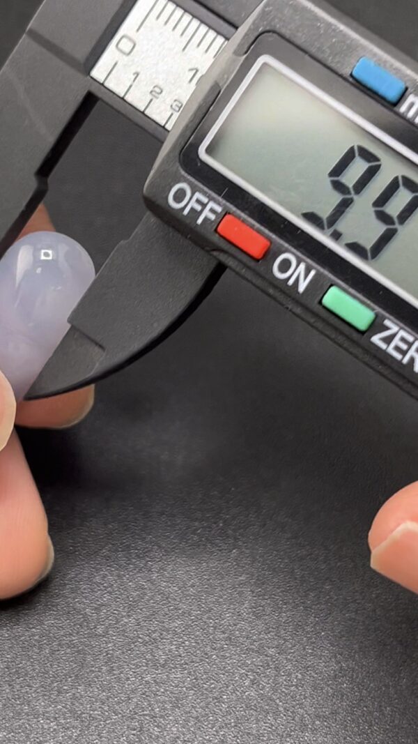 紫羅蘭翡翠福豆吊墜｜18K黃金藤蔓扣 × 福氣延綿 × 自然靈性｜編號 #608 - Image 8