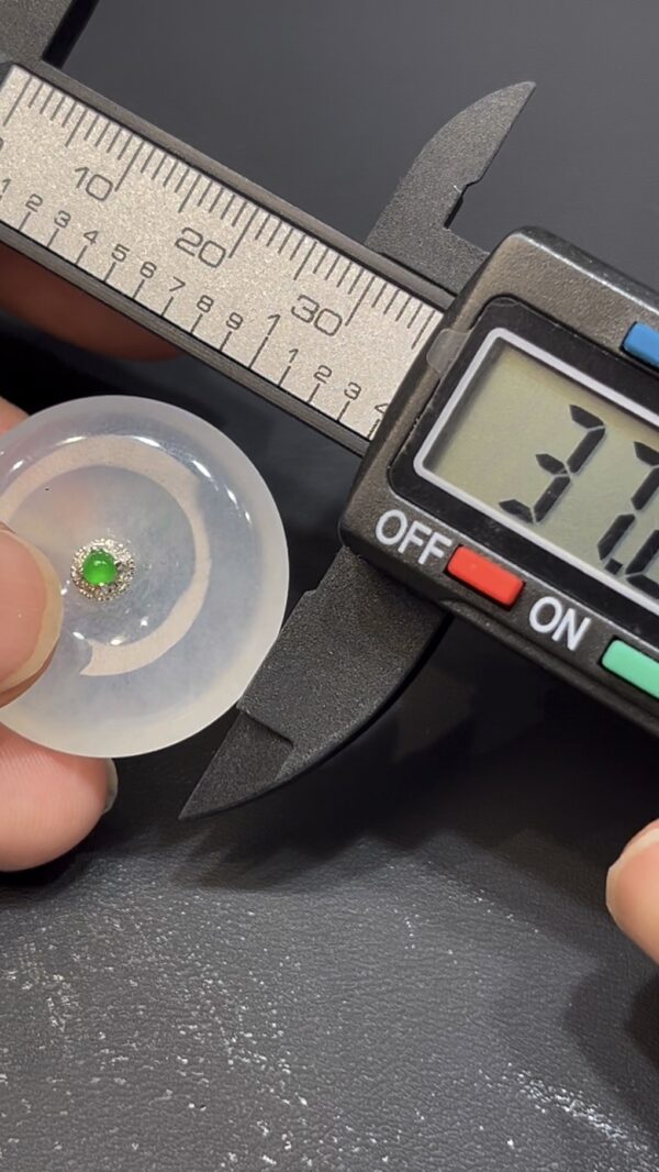 翡翠平安扣吊墜｜天然白翡翠＋18K白金｜花形扣頭設計典雅高貴 編號#627 - Image 7