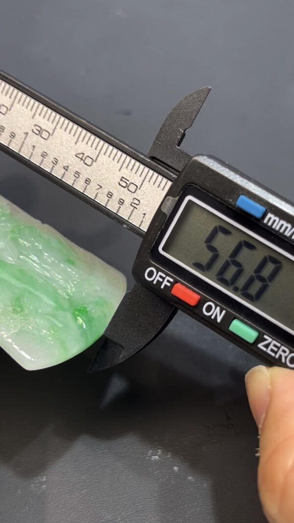 白底青翡翠山水牌吊墜 天然A貨玉雕 質地細膩 雕工精緻 山水意境 高級翡翠收藏推薦  編號638 - Image 7