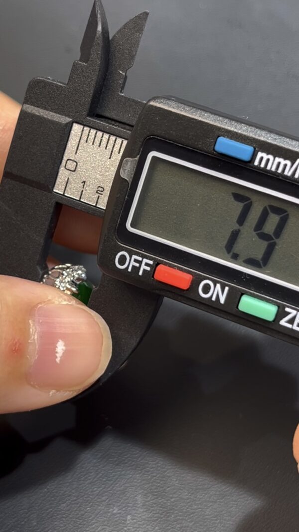 翡翠葫蘆吊墜 18K白金鑲嵌 鑽石點綴 福祿寓意 收藏首選 編號#643 - Image 10