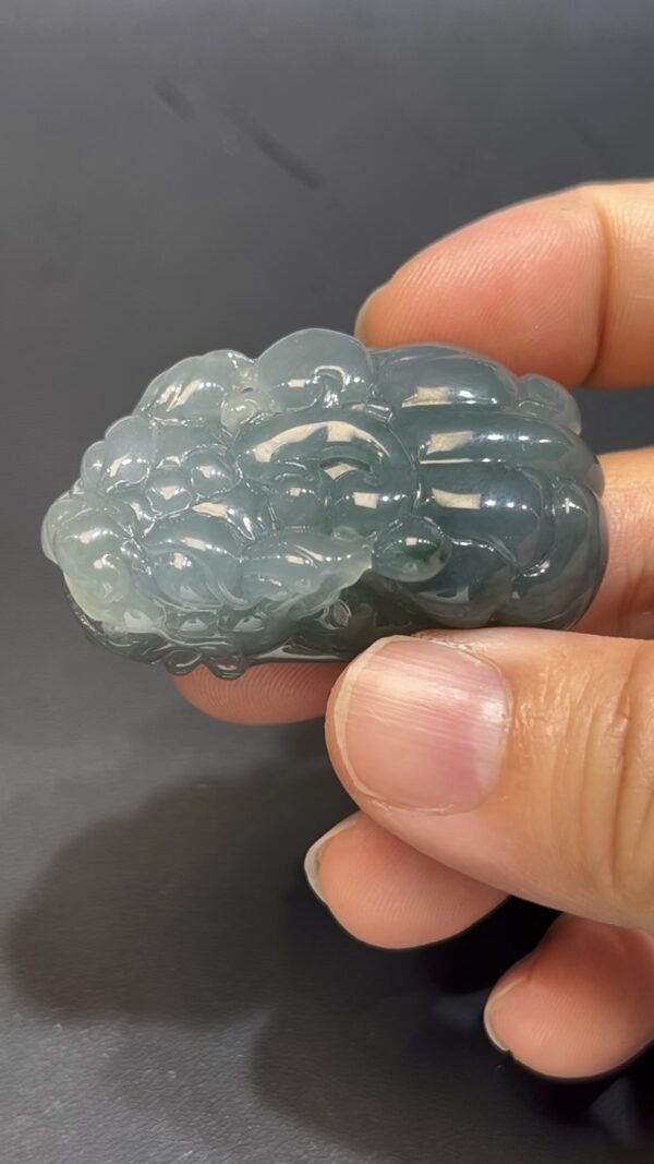 翡翠貔貅吊墜 編號#657｜立體雕刻｜淺藍至灰藍漸層｜招財守護 收藏首選 - Image 5