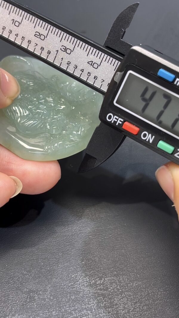 翡翠下山虎吊墜 編號#673｜厚裝雕刻 氣場十足｜天然玉料 收藏首選 - Image 7