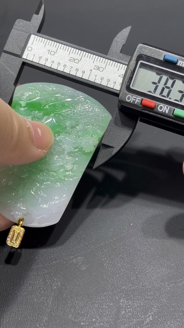翡翠山水牌｜老坑種白底青質地｜18K金扣藝術精品收藏推薦 編號#706 - Image 6