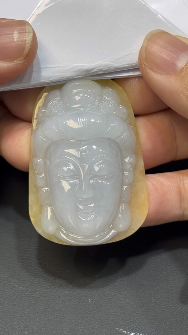 翡翠觀音吊墜｜白玉觀音頭像 × 黃色皮殼底色 ｜特色分色翡翠推薦 #720 - Image 3