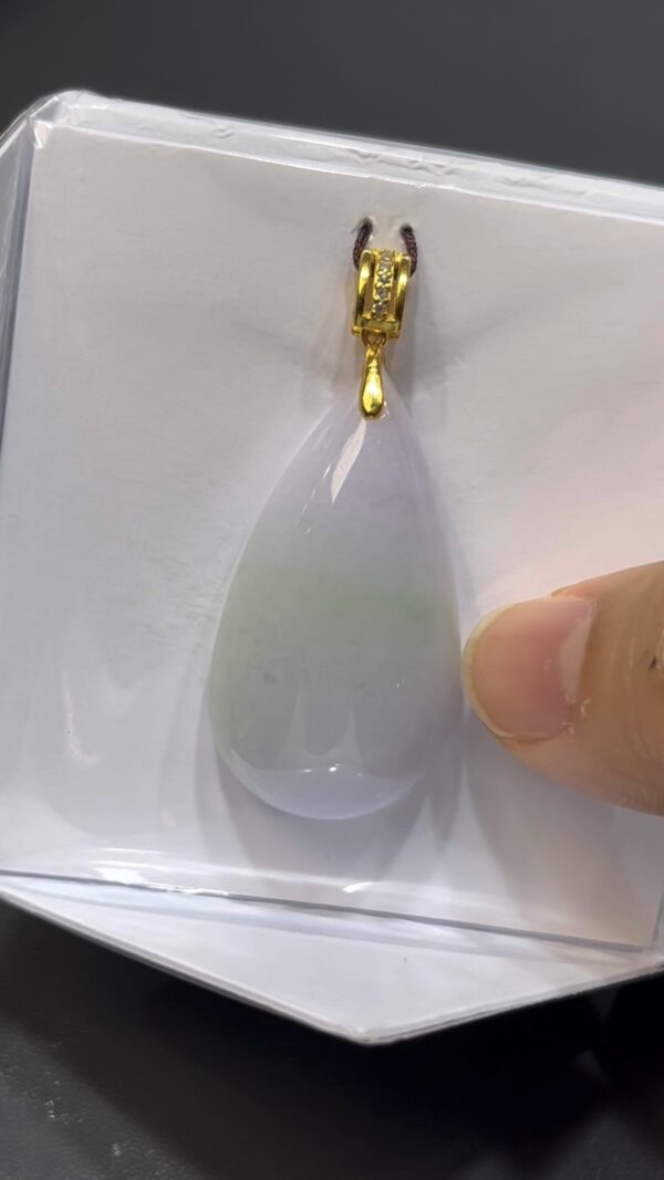 翡翠水滴吊墜｜紫綠幻變色 × 女士小精品 × 925銀扣設計 × 性價比之選｜典雅翡翠推薦 #735 - Image 4