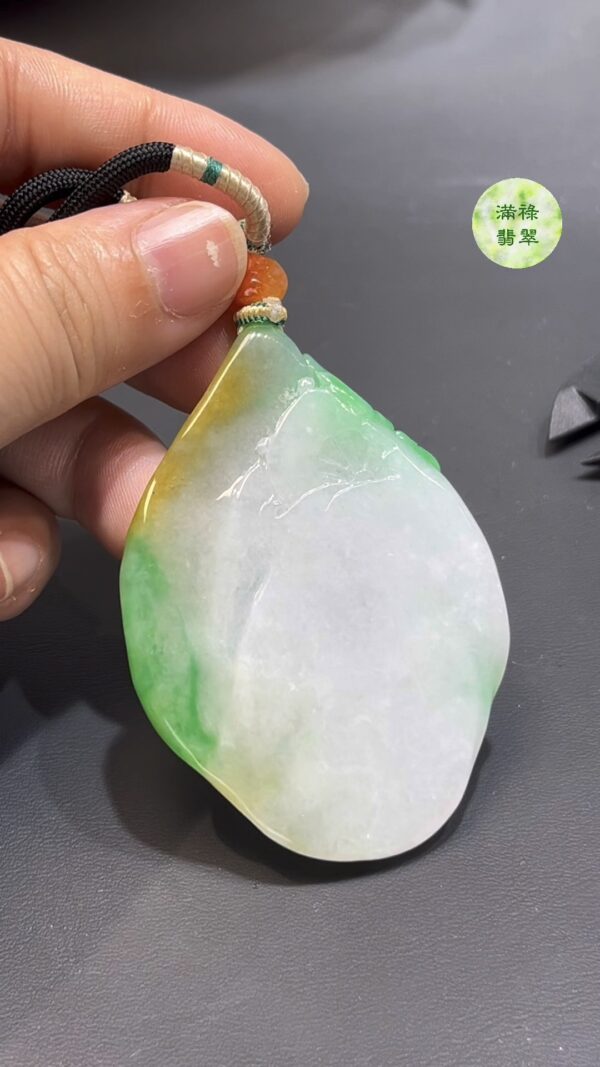 雙彩翡翠觀音吊墜 編號#770｜一抹綠 × 一抹黃 × 冰潤玉質｜靈性守護 限量推薦 - Image 8