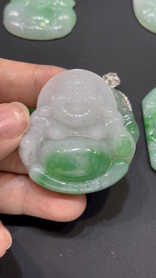 翡翠佛公吊墜｜ 一抹翠綠 × 盤腿持珠造型 × 大器守護精品｜翡翠推薦 #778 - Image 4
