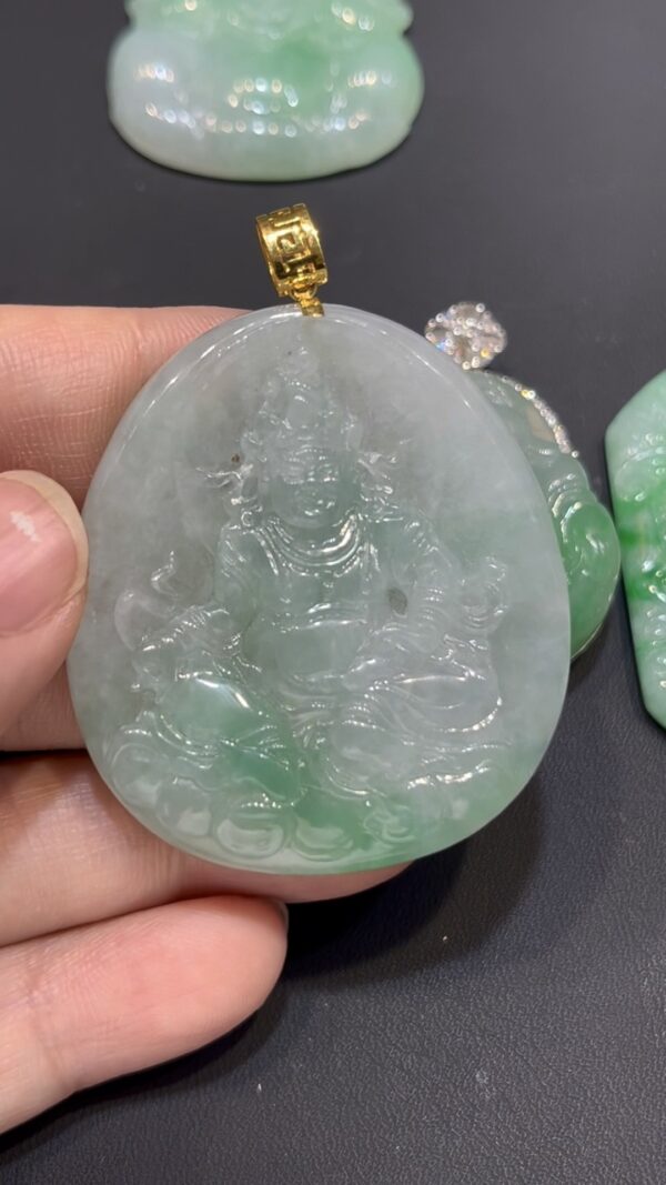 翡翠黃財神吊墜｜招財進寶 × 18K黃金扣鑲嵌 × 守護財運 × 吉祥精品推薦｜翡翠推薦 #780 - Image 5