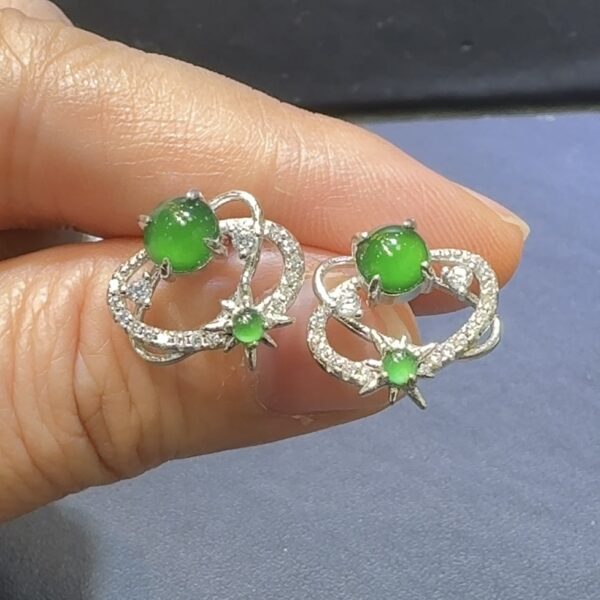 翡翠蛋面耳環｜危地馬拉翡翠 × 星體運行造型 × 高色種水佳 × 925銀托推薦 #48482